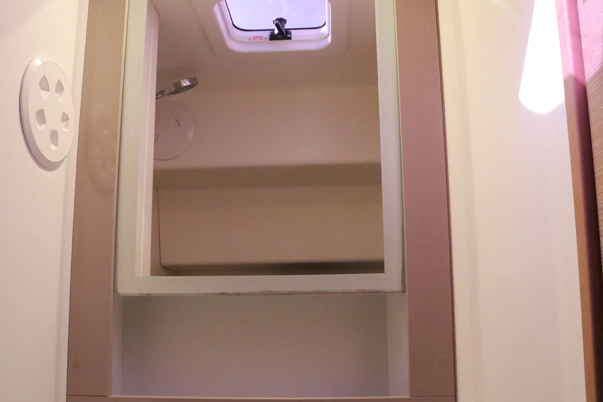 Fountaine Pajot Tanna 47 - 5 cab. (No Shoes)  - 45