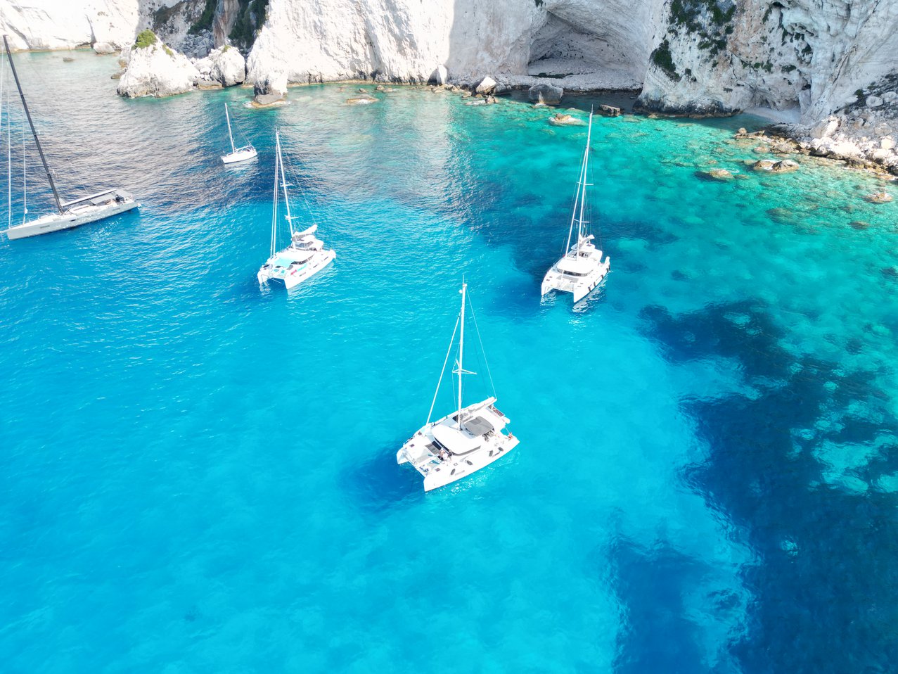 Photo #13 - Lagoon 42 - 4 + 2 cab. (Dioni) in Preveza - 30751