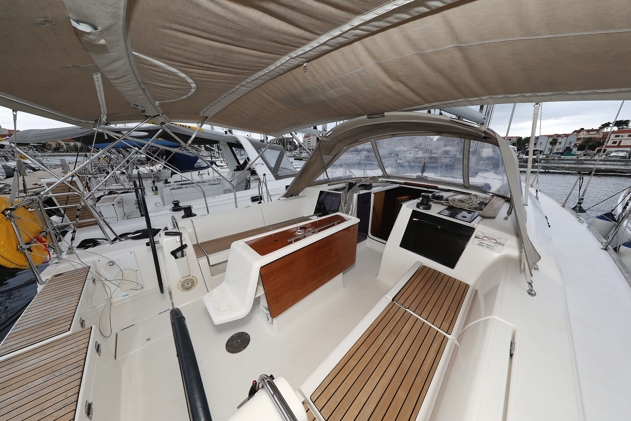 Photo #6 - Dufour 412 GL (Mona) en Trogir - 30781