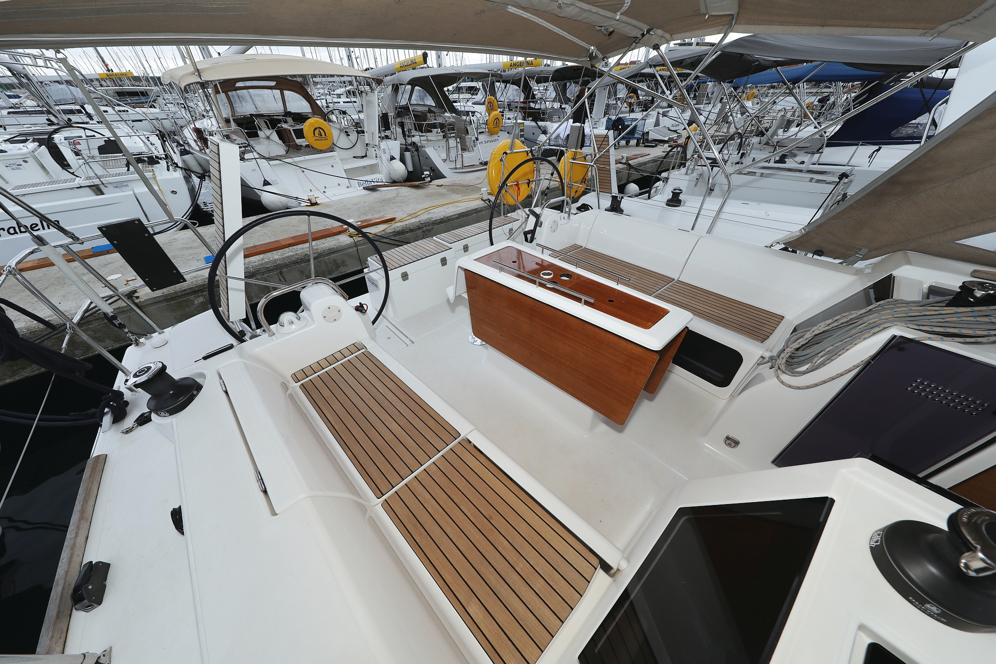 Photo #7 - Dufour 412 GL (Mona) en Trogir - 30781