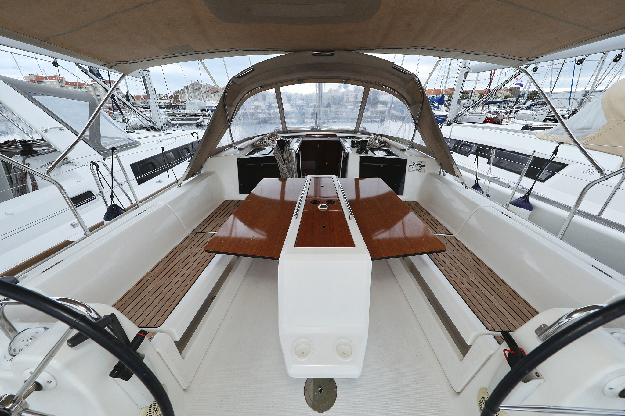 Photo #10 - Dufour 412 GL (Mona) en Trogir - 30781