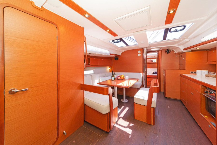 Photo #10 - Dufour 430 (Ocean Whisper) in Korfu - 30788