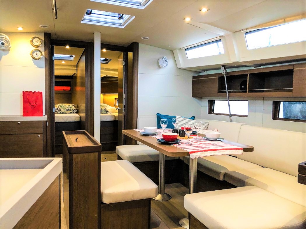 Photo #6 - Oceanis 46.1 - 4 cab. (Andiamo) in Athens - 30791