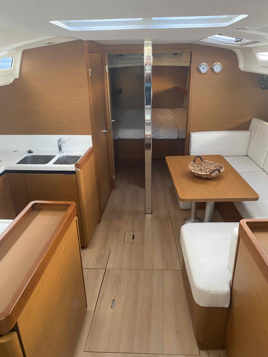 Photo #11 - Sun Odyssey 440 (Anima) in Atene - 30847