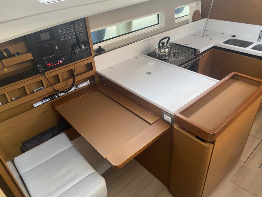 Photo #12 - Sun Odyssey 440 (Anima) in Atene - 30847