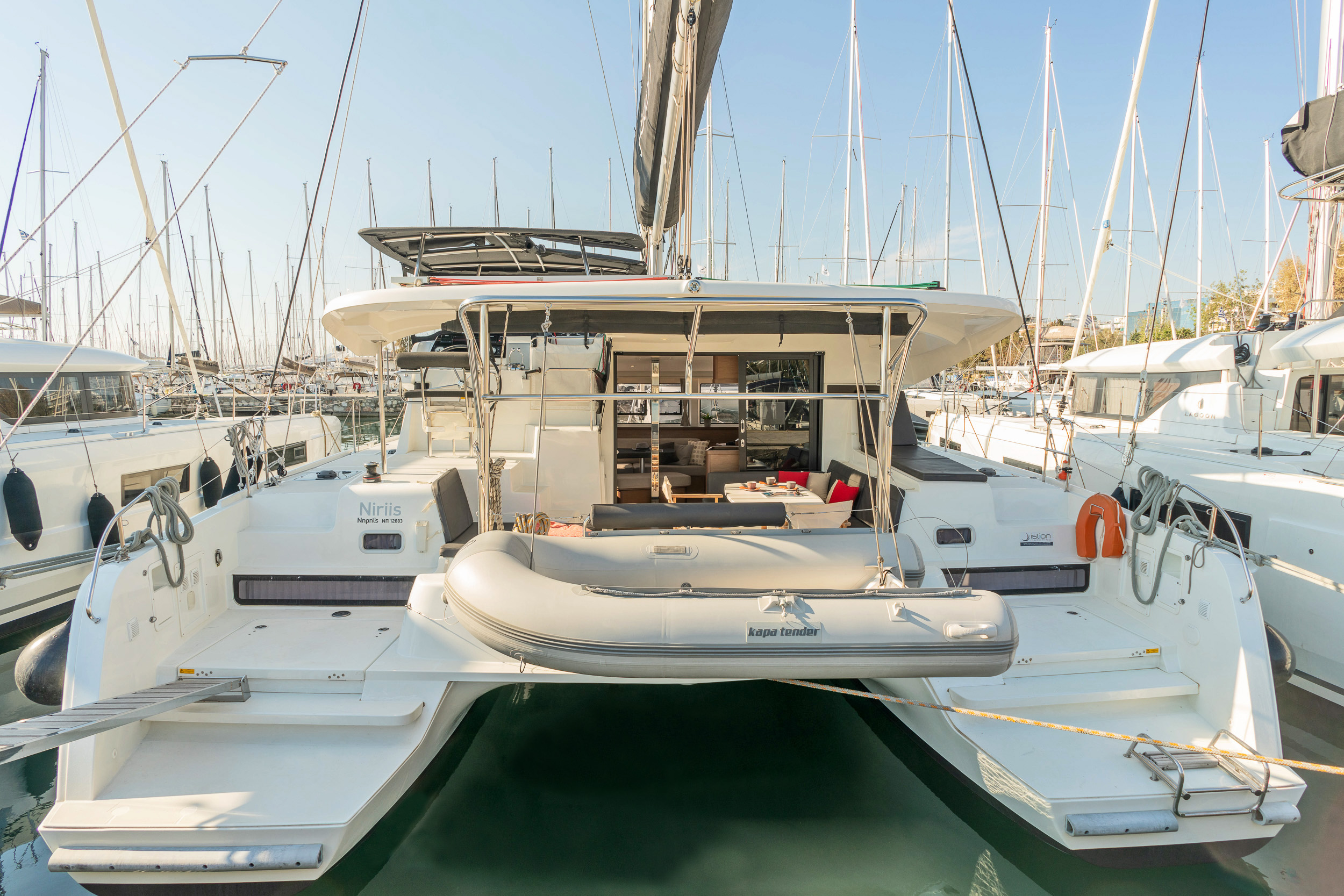 Photo #7 - Lagoon 42 - 4 + 2 cab. (Niriis) in Atene - 30937