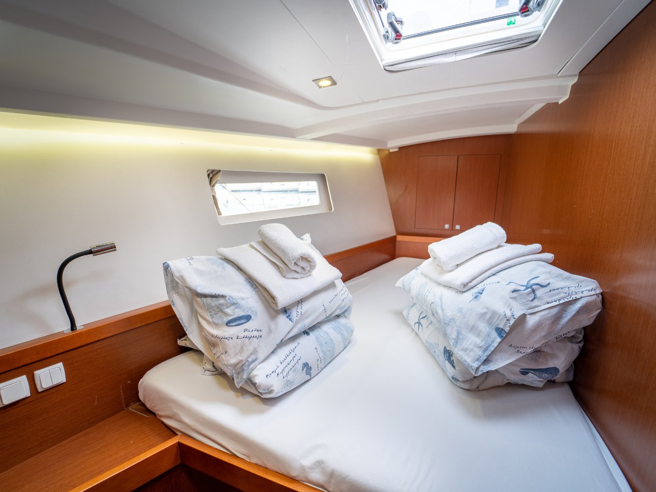 Photo #11 - Oceanis 45 - 4 cab. (Nesi 2) in Kastela - 30952