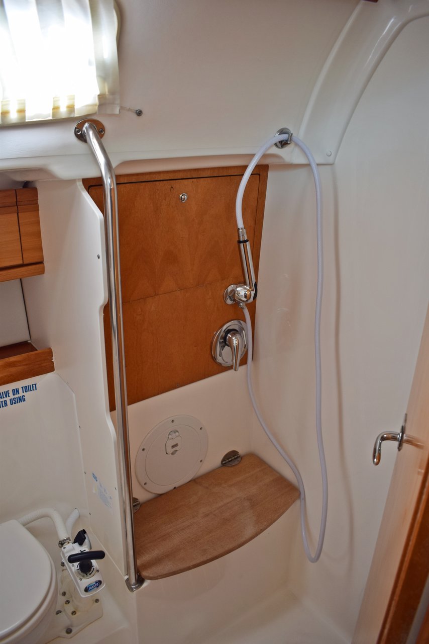 Photo #21 - Bavaria 46 Cruiser (Jagodna) en Kastela - 30968
