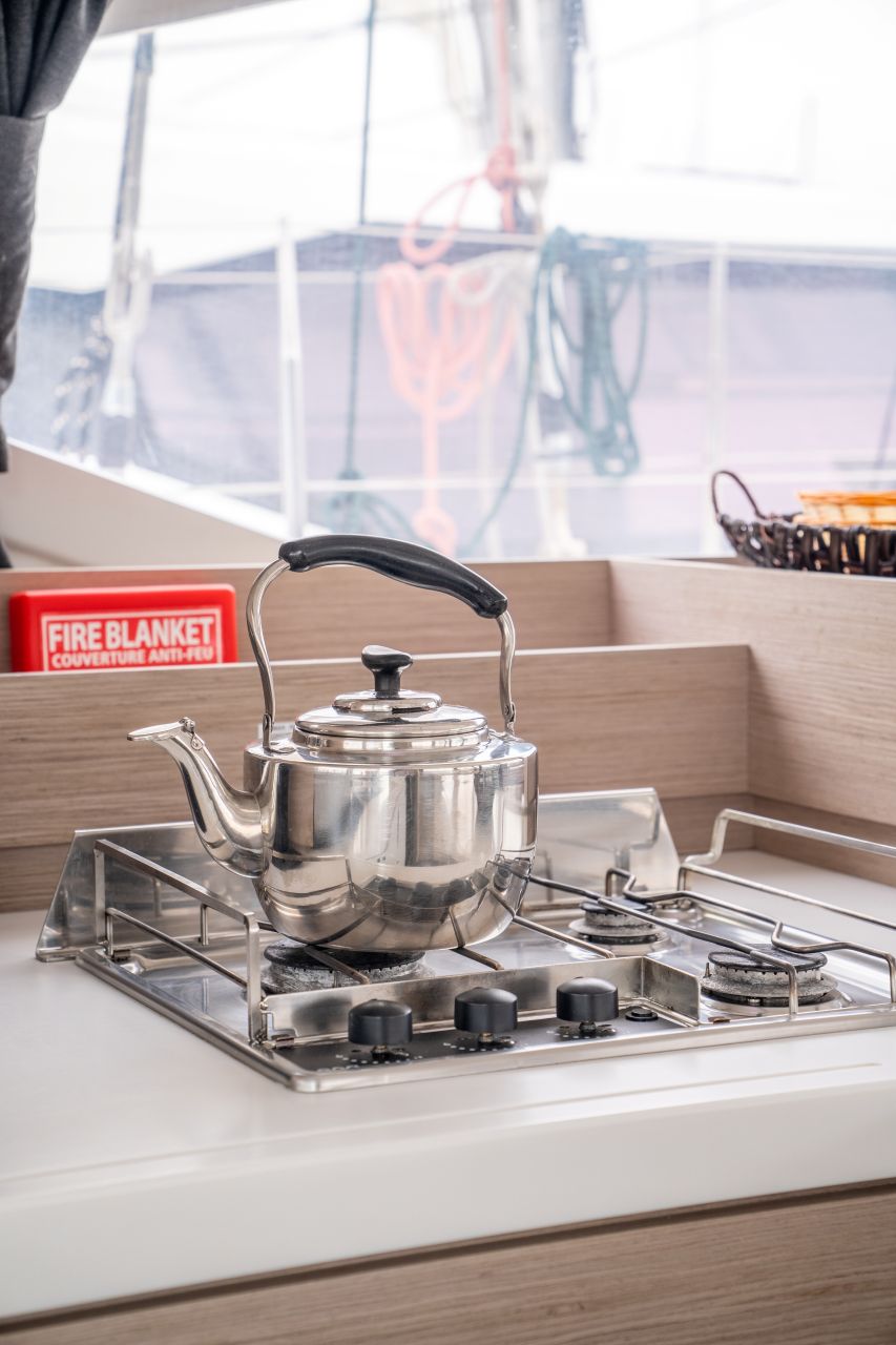 Photo #8 - Fountaine Pajot Astrea 42 - 4 + 2 cab. (MARLIN II) in Atene - 31005