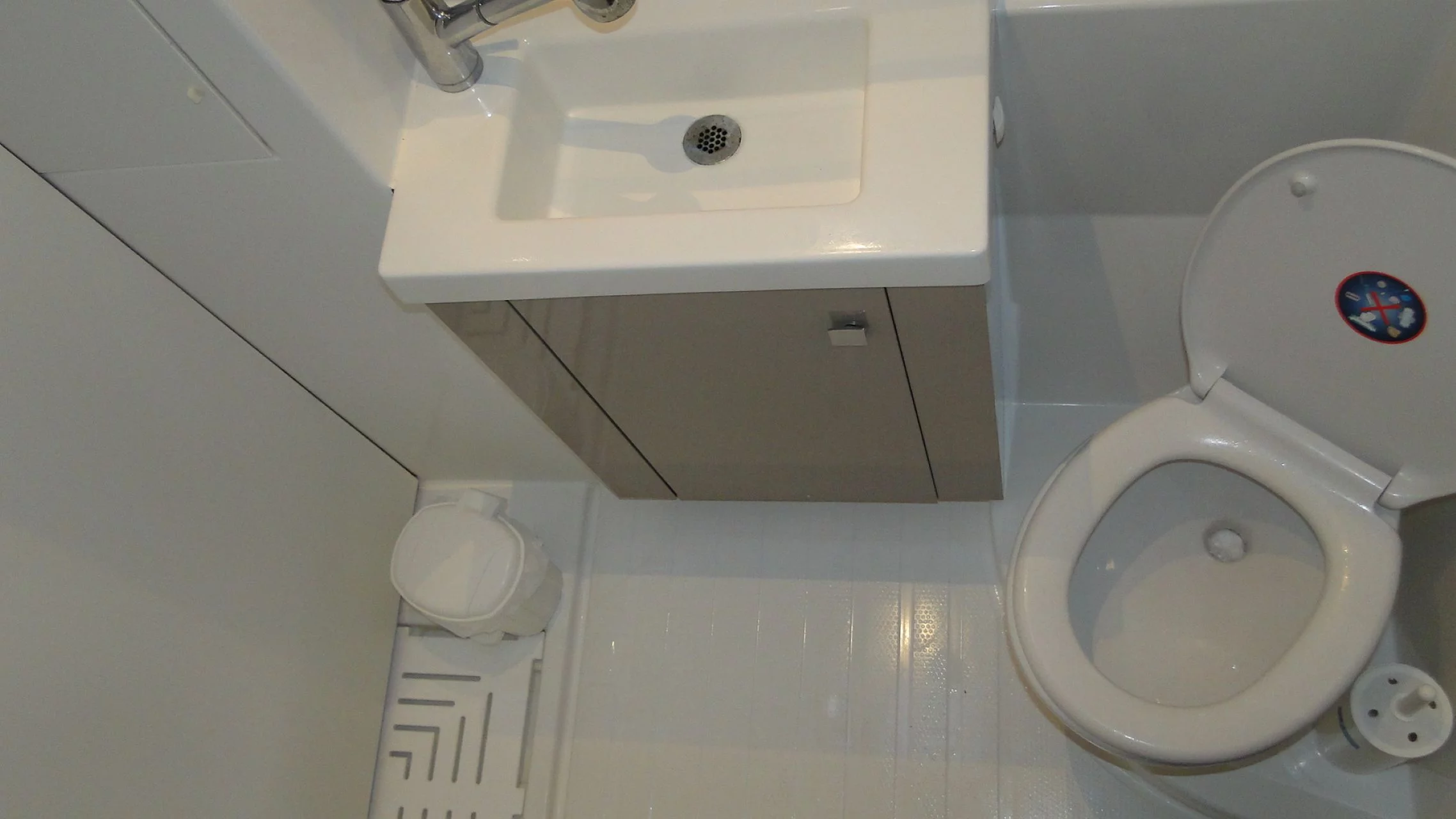 Fountaine Pajot Astrea 42 - 4 + 2 cab. (MARLIN II)  - 11