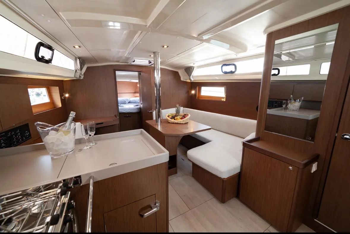 Oceanis 41.1 (Sail Polaris)  - 13