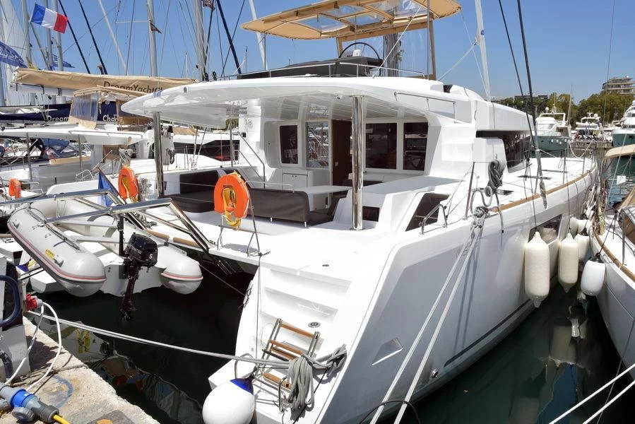 Lagoon 52 - 6 + 2 cab. (RHAPSODY)  - 3