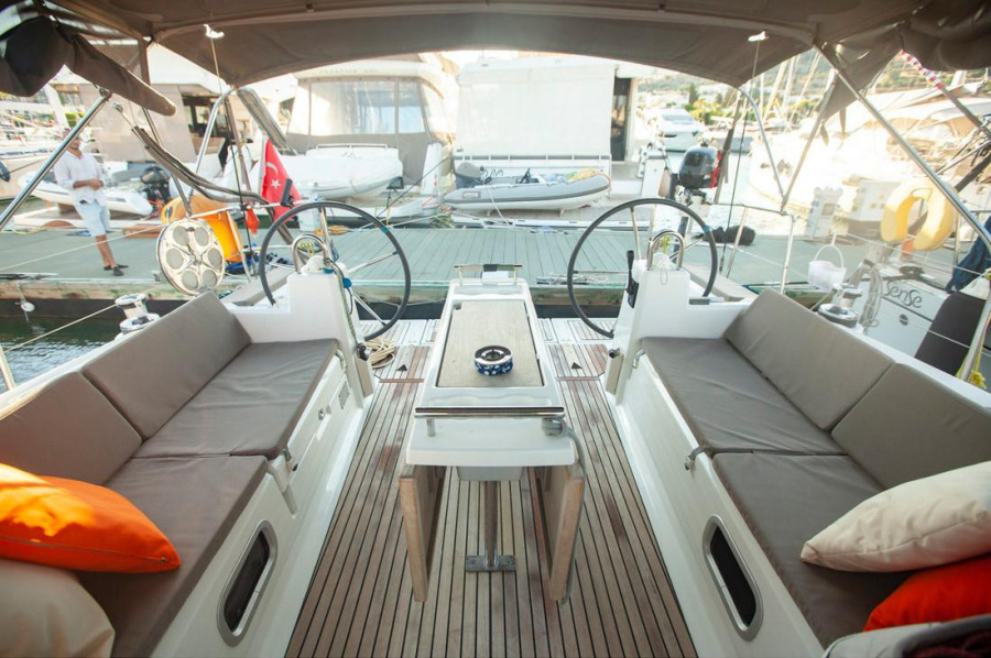 Photo #4 - Oceanis 38 - 3 cab. (Vientos) en Orhaniye - 31060