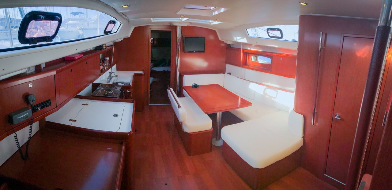 Photo #9 - Oceanis 43 - 3 cab. (Rhapsody) in Marmaris - 31065