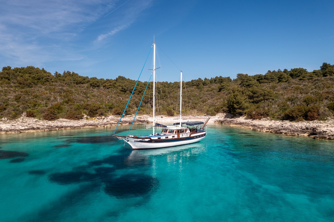Photo #5 - Hera (Hera) in Split - 31074