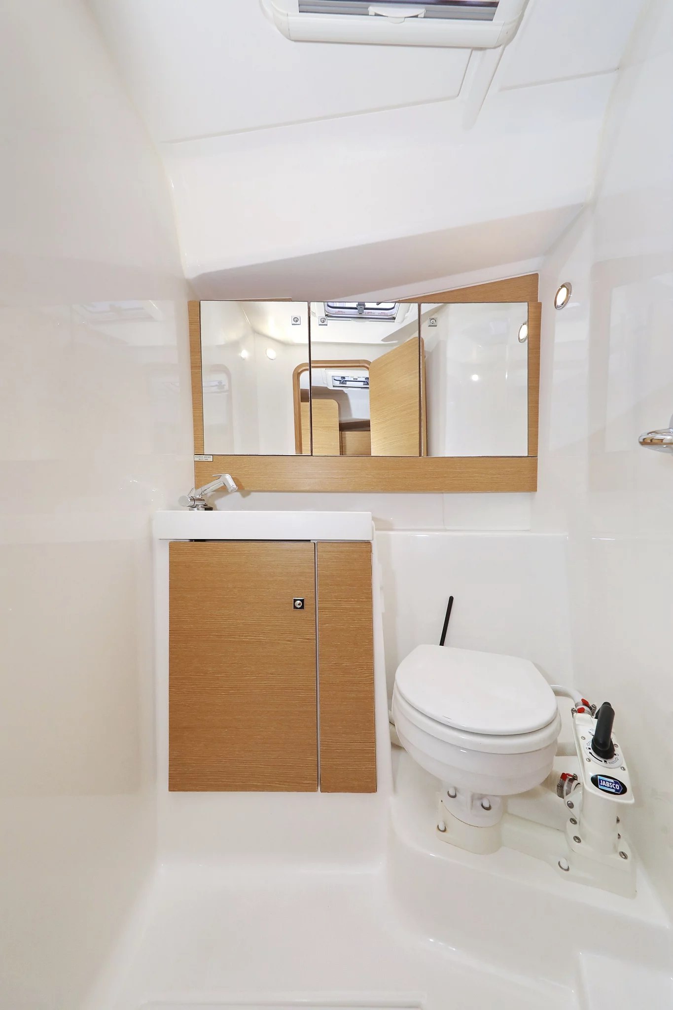 Dufour 412 GL (Family Office)  - 33