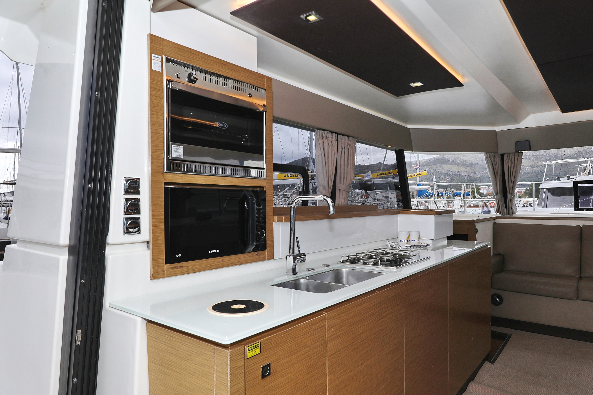 Photo #38 - Fountaine Pajot MY 37 (Dream Star) in Trogir - 31147