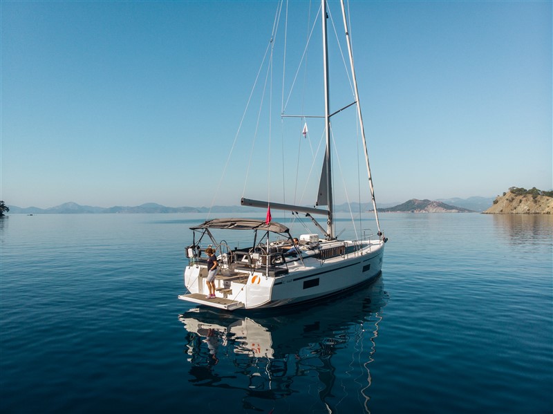 Photo #6 - Bavaria C42 (Nomad) in Fethiye - 31180