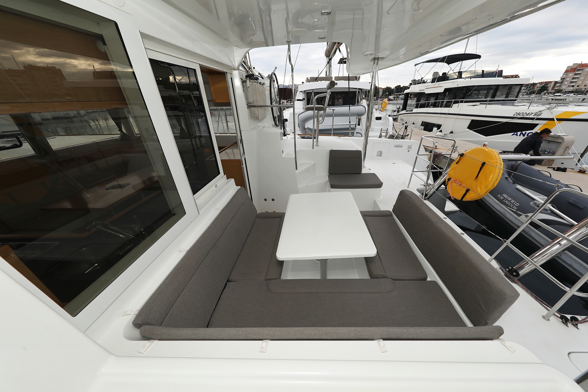 Photo #8 - Lagoon 39 - 4 + 2 cab. (Lilla V) en Biograd - 31190