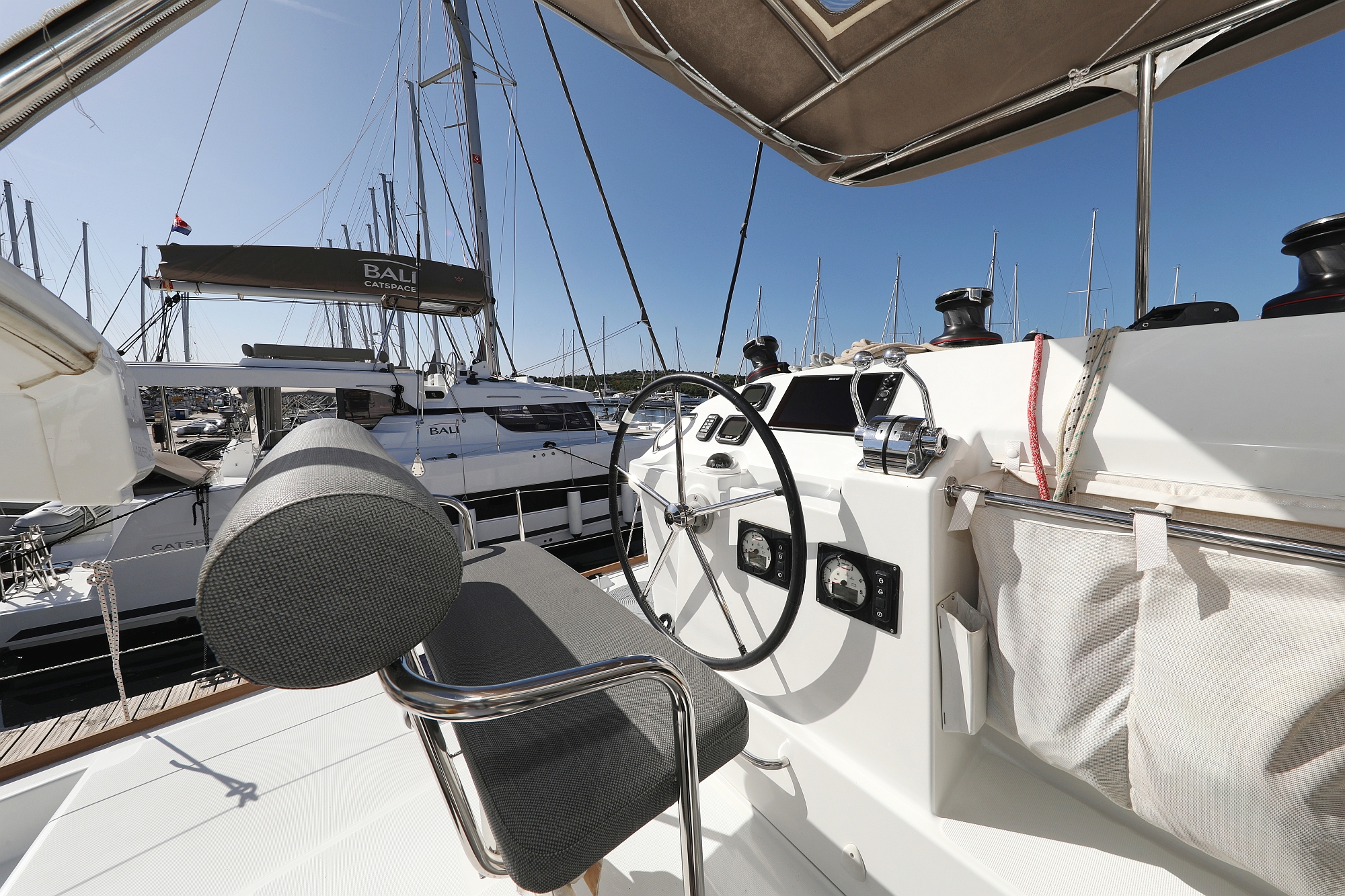 Photo #7 - Lagoon 400 S2 - 4 + 2 cab. (Kinga V) in Sibenik - 31194