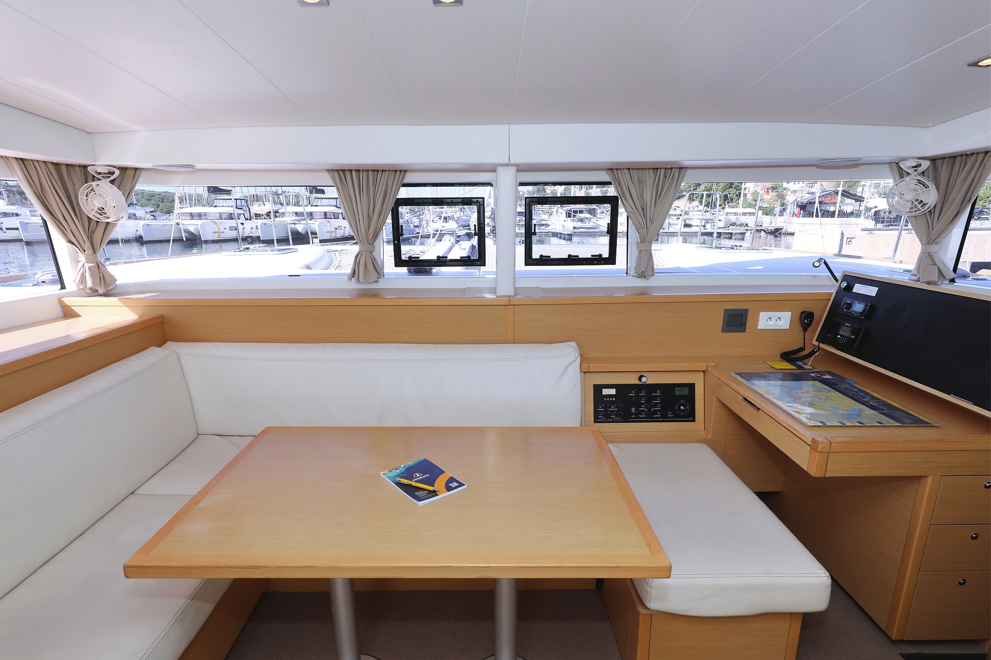 Photo #16 - Lagoon 400 S2 - 4 + 2 cab. (Kinga V) in Sibenik - 31194