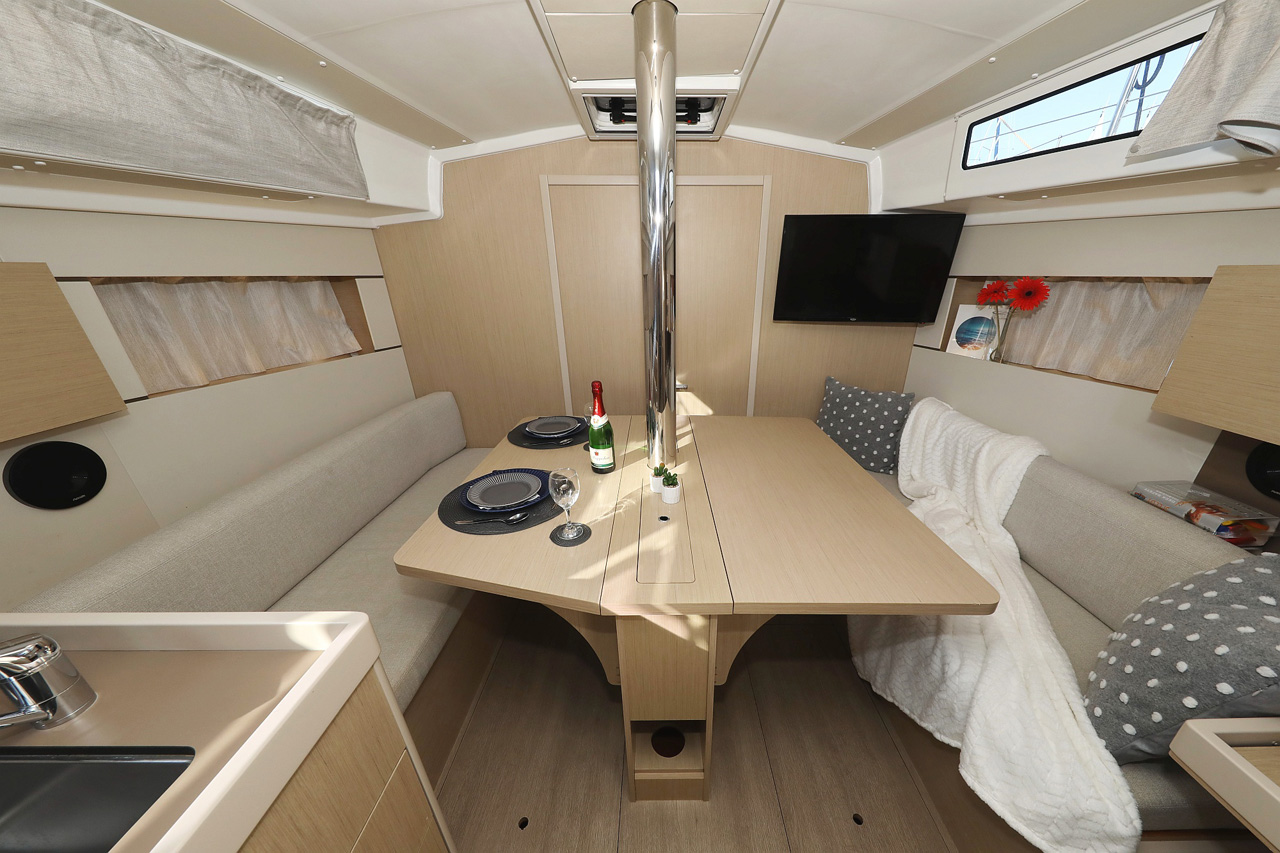 Photo #2 - Oceanis 38.1 (Angel07) in Biograd - 31228