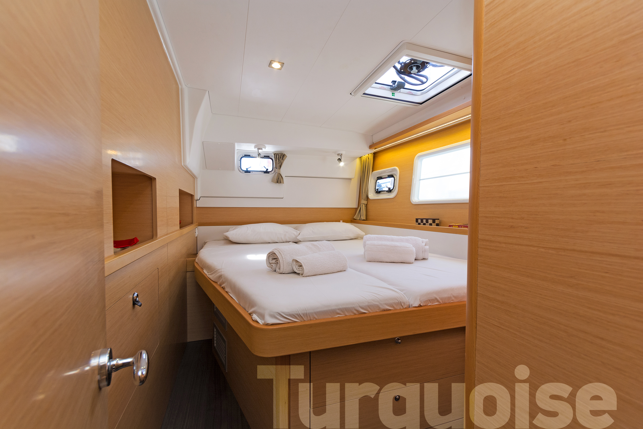 Photo #16 - Lagoon 400 S2 - 4 + 2 cab. (Turquoise) in Lavrion - 31238