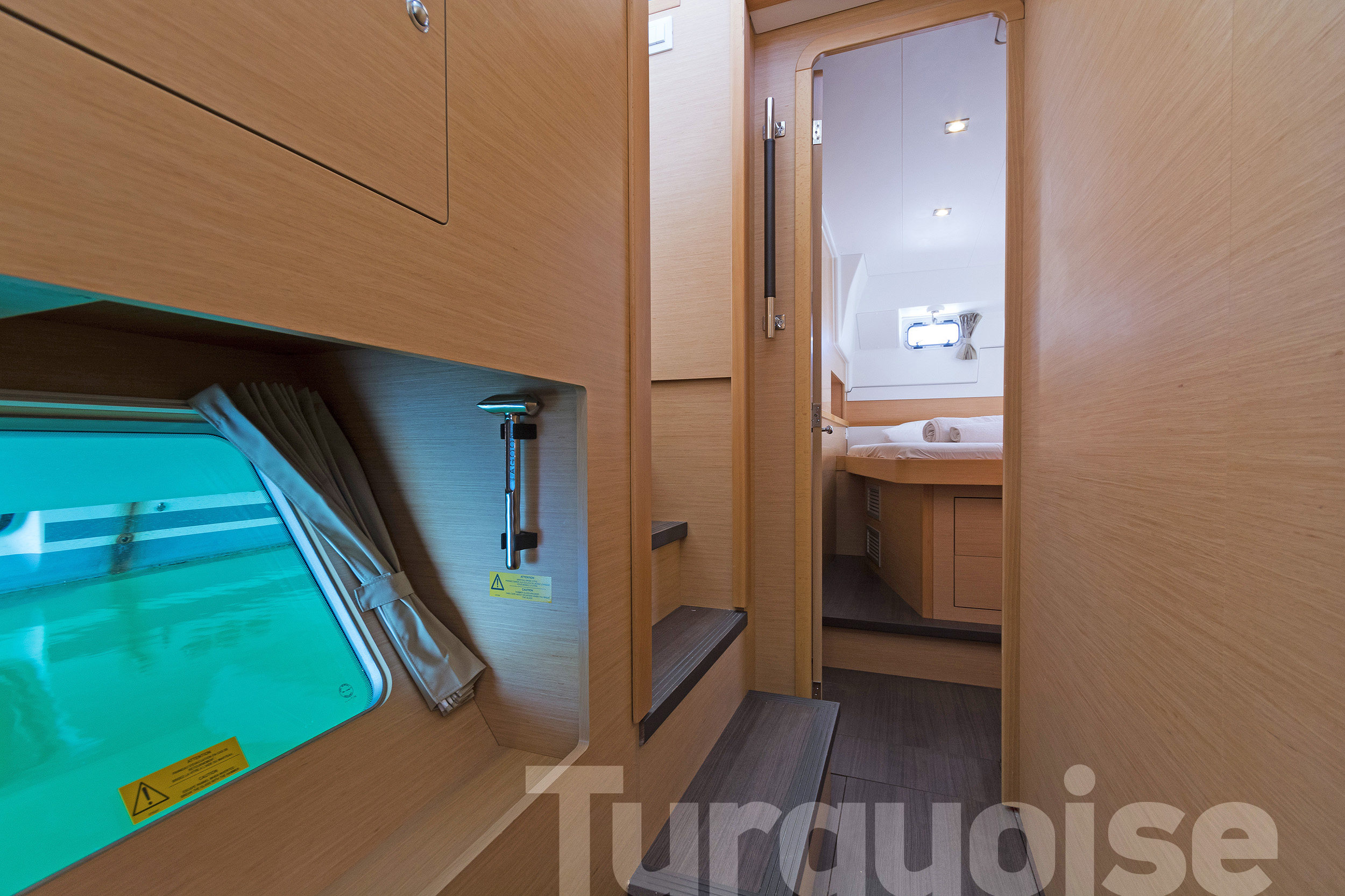 Photo #23 - Lagoon 400 S2 - 4 + 2 cab. (Turquoise) in Lavrion - 31238