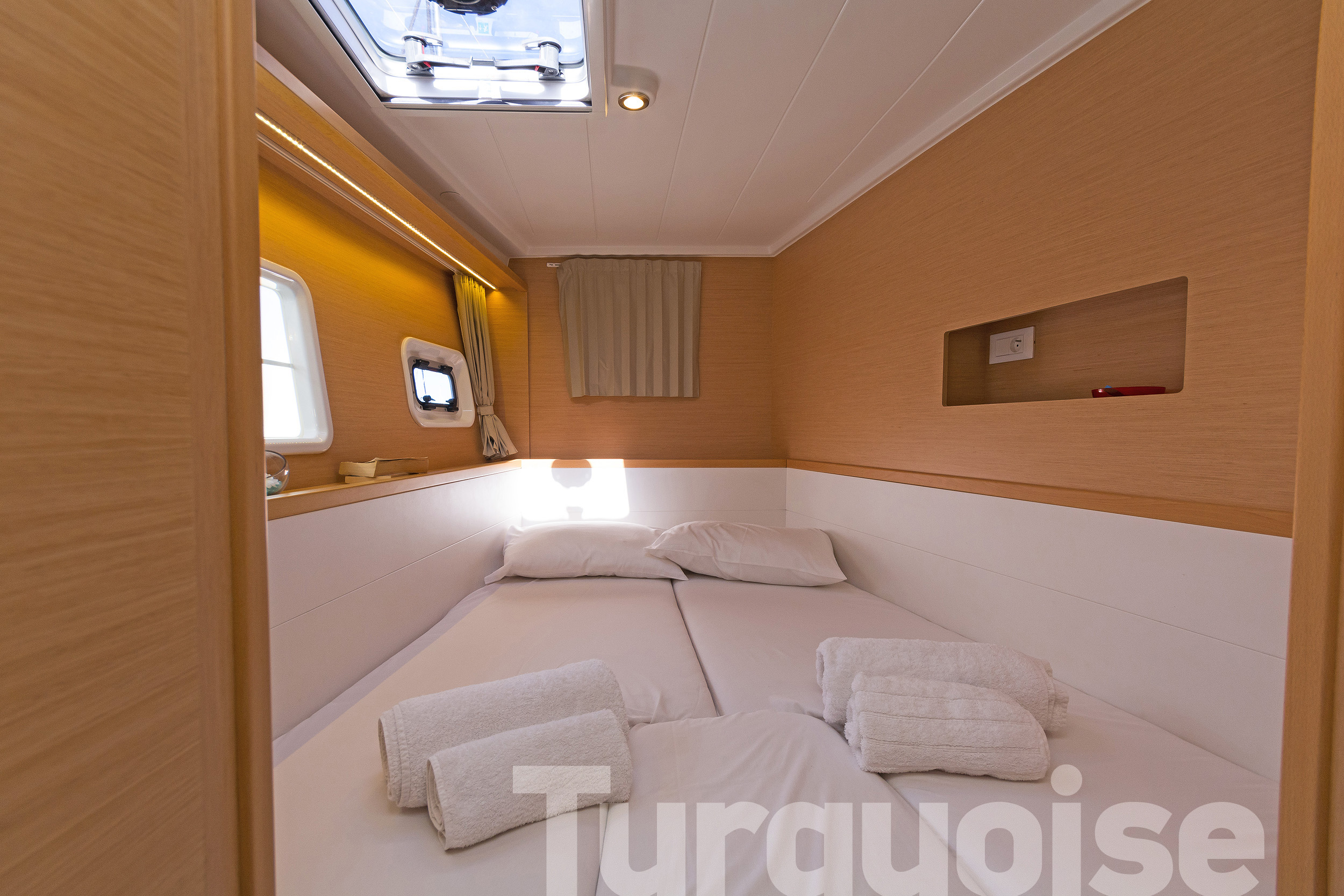 Photo #29 - Lagoon 400 S2 - 4 + 2 cab. (Turquoise) in Lavrion - 31238