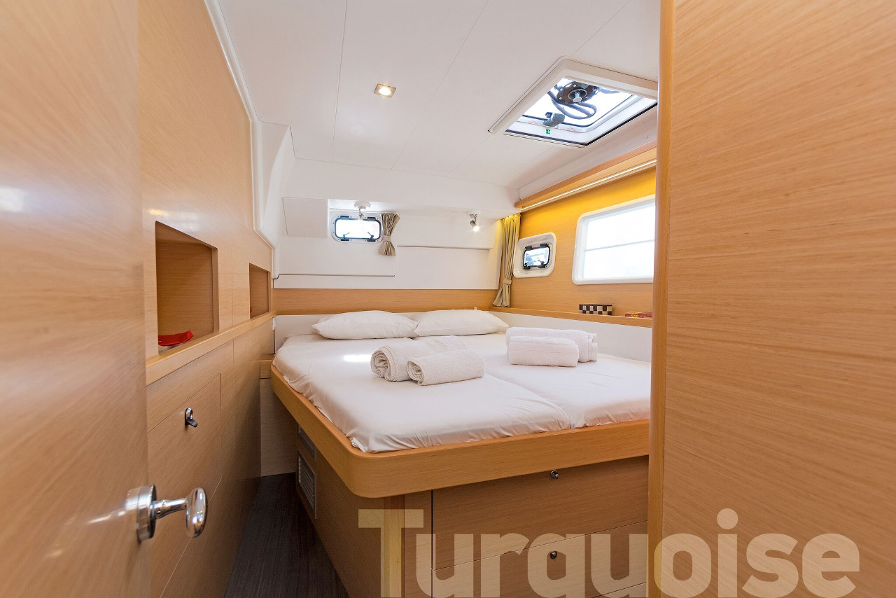 Photo #13 - Lagoon 400 S2 - 4 + 2 cab. (Turquoise) in Lavrion - 31238