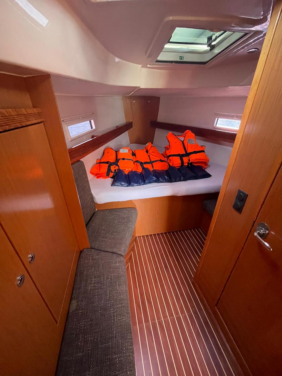 Photo #7 - Bavaria Cruiser 40 S (Allegro) in Murter - 31259
