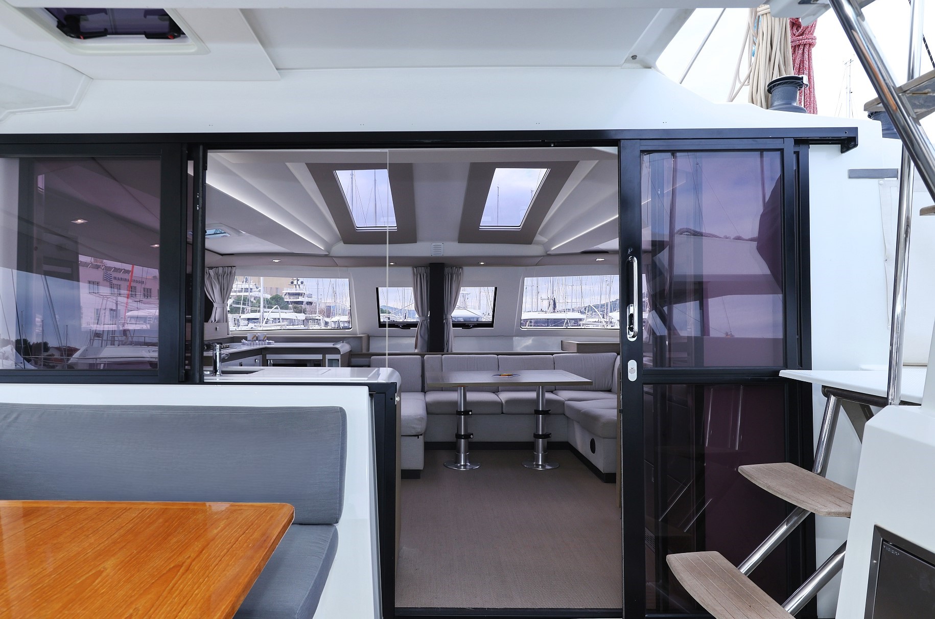 Photo #7 - Fountaine Pajot Elba 45 - 5 cab. (Sun Office) en Trogir - 31274