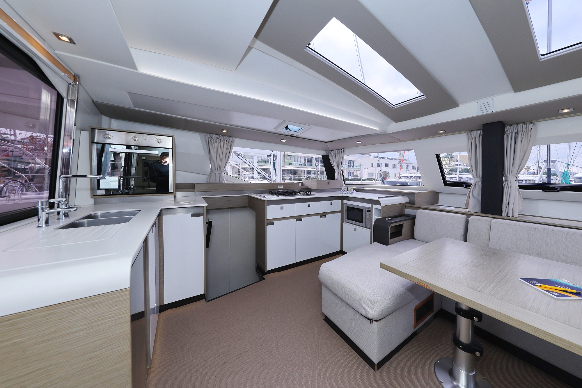 Photo #9 - Fountaine Pajot Elba 45 - 5 cab. (Sun Office) en Trogir - 31274