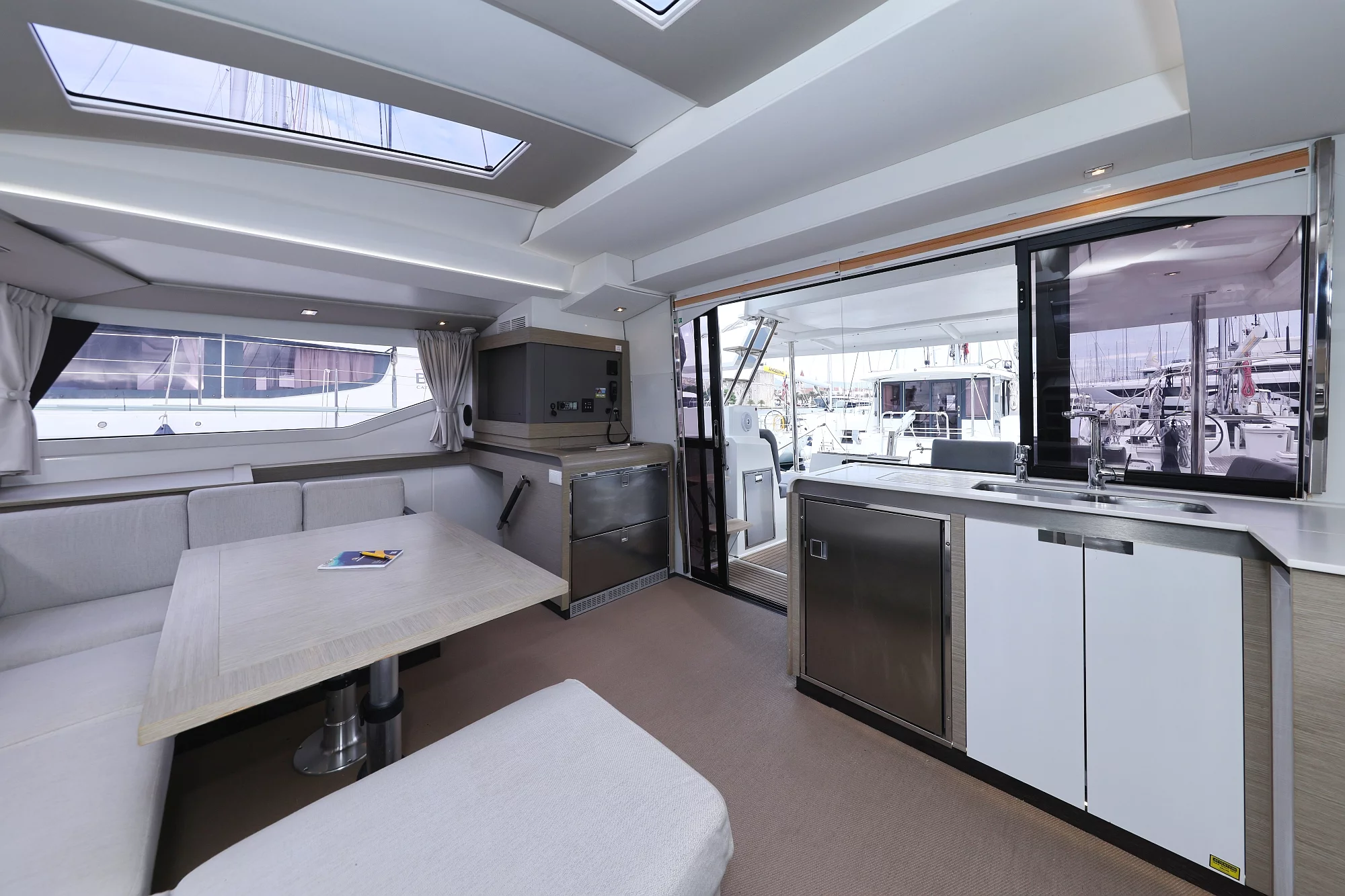 Fountaine Pajot Elba 45 - 5 cab. (Sun Office)  - 15