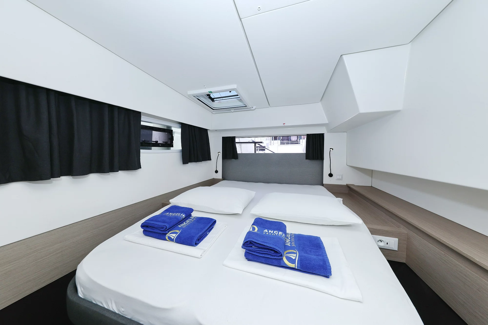 Fountaine Pajot Elba 45 - 5 cab. (Sun Office)  - 24