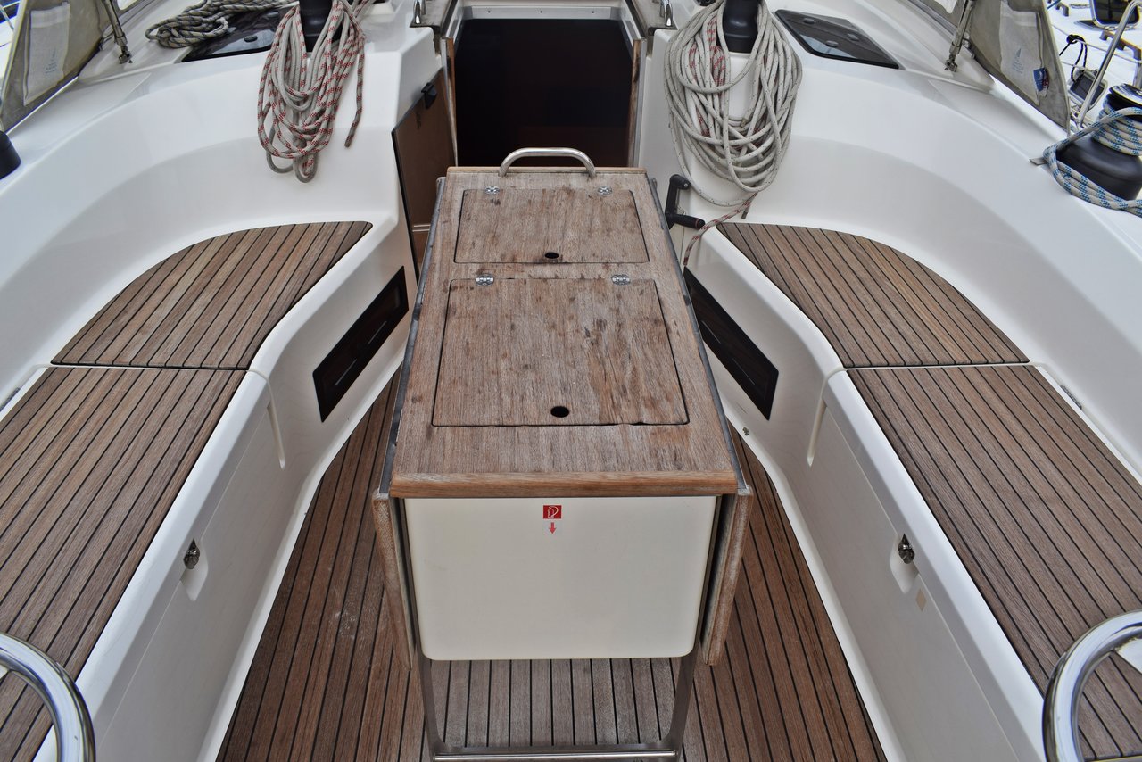 Photo #6 - Bavaria Cruiser 45 - 4 cab. (Tiha) en Kastela - 31286