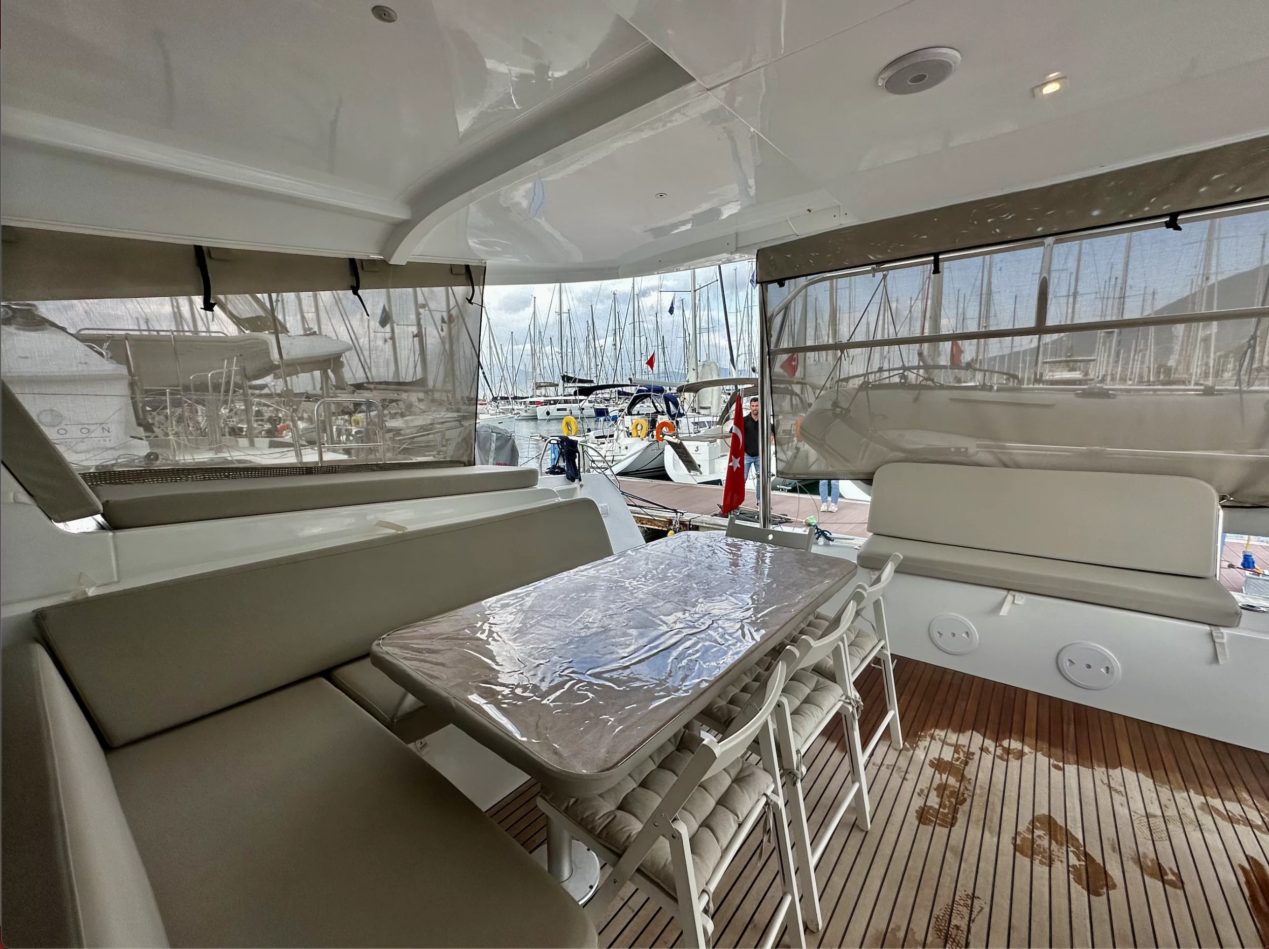 Lagoon 42 - 4 + 2 cab. (Sail Adasu)  - 6