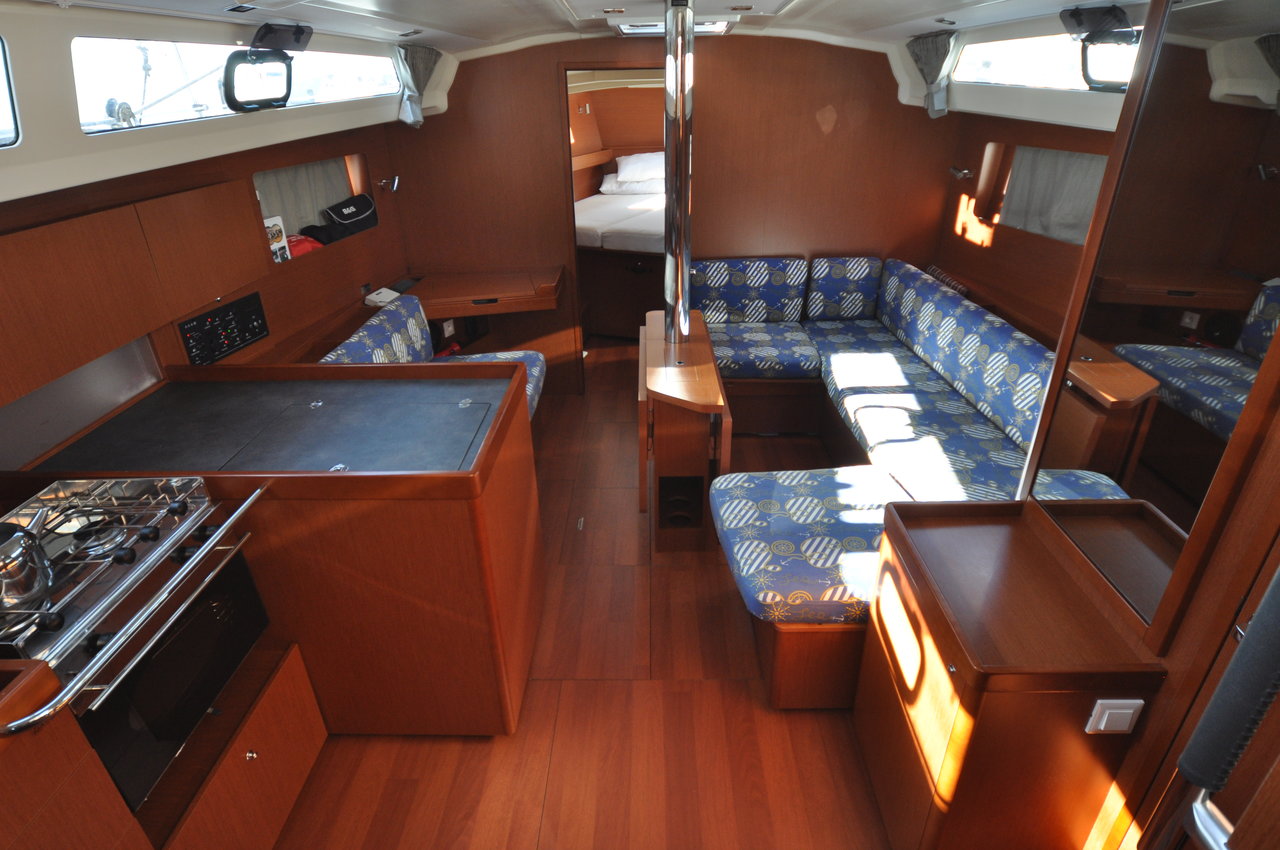 Photo #17 - Oceanis 41.1 (Dragut S) in Turgutreis - 31293