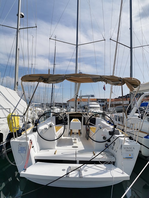Photo #6 - Dufour 350 GL (Sinica) in Trogir - 31294