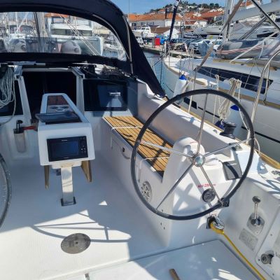 Photo #7 - Dufour 350 GL (Sinica) in Trogir - 31294