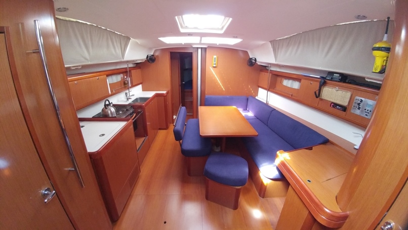 Photo #12 - Oceanis 43 (Beluga) en Athènes - 31346