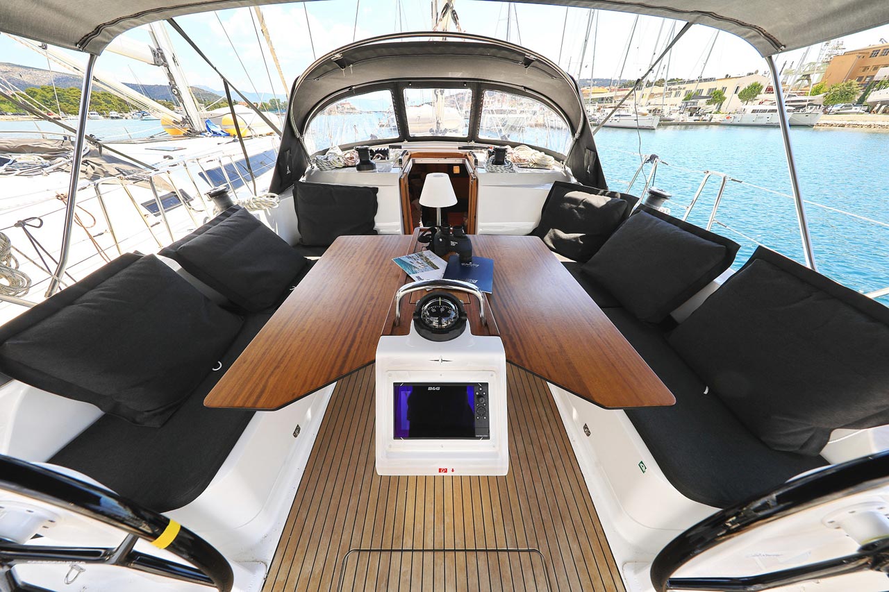 Photo #10 - Bavaria Cruiser 46 - 4 cab. (Avior) in Biograd - 31389