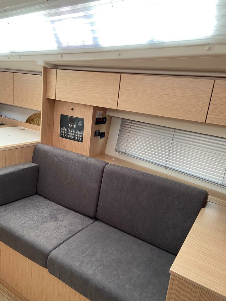 Photo #7 - Bavaria C42 (Seawave) in Vrsar - 31398