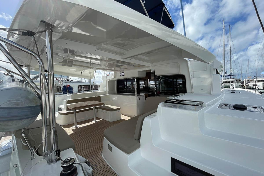 Photo #6 - Lagoon 46 - 4 + 2 cab. (Island Knights) in Nanny Cay - 31399
