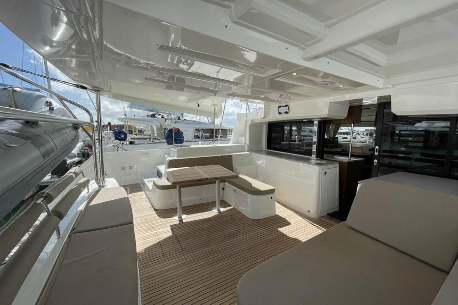 Photo #7 - Lagoon 46 - 4 + 2 cab. (Island Knights) in Nanny Cay - 31399