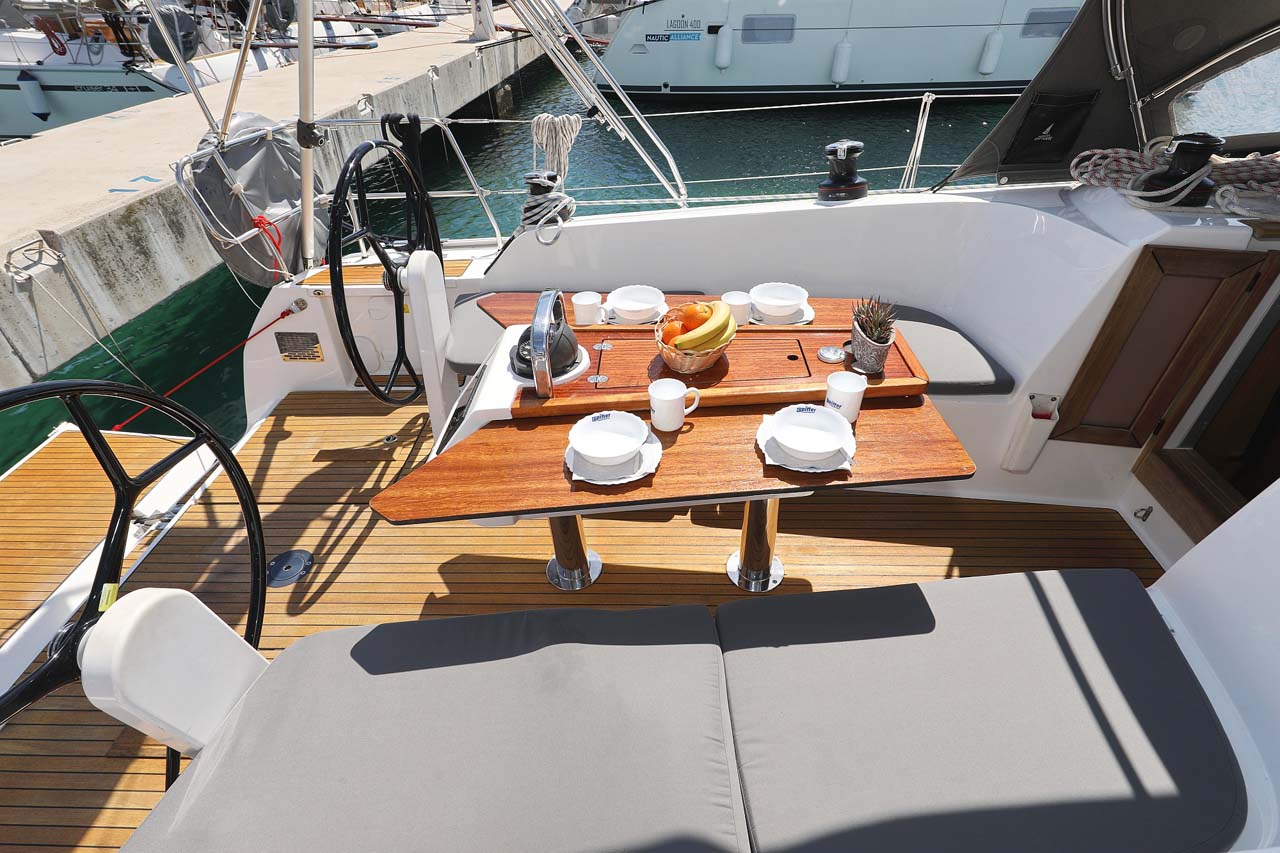 Photo #9 - Bavaria Cruiser 41 Style (Madrugada) en Murter - 31431