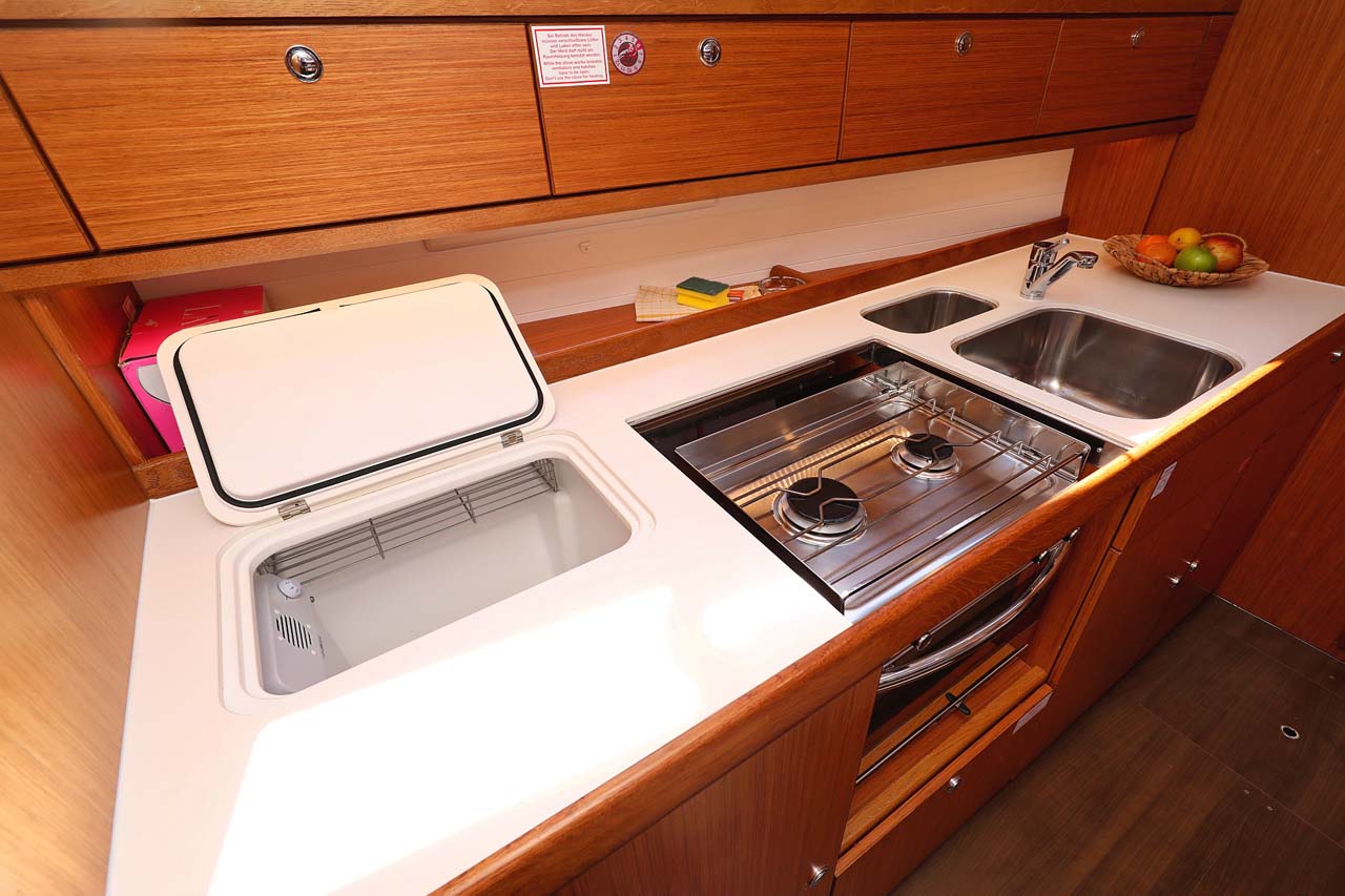 Photo #16 - Bavaria Cruiser 41 Style (Madrugada) en Murter - 31431