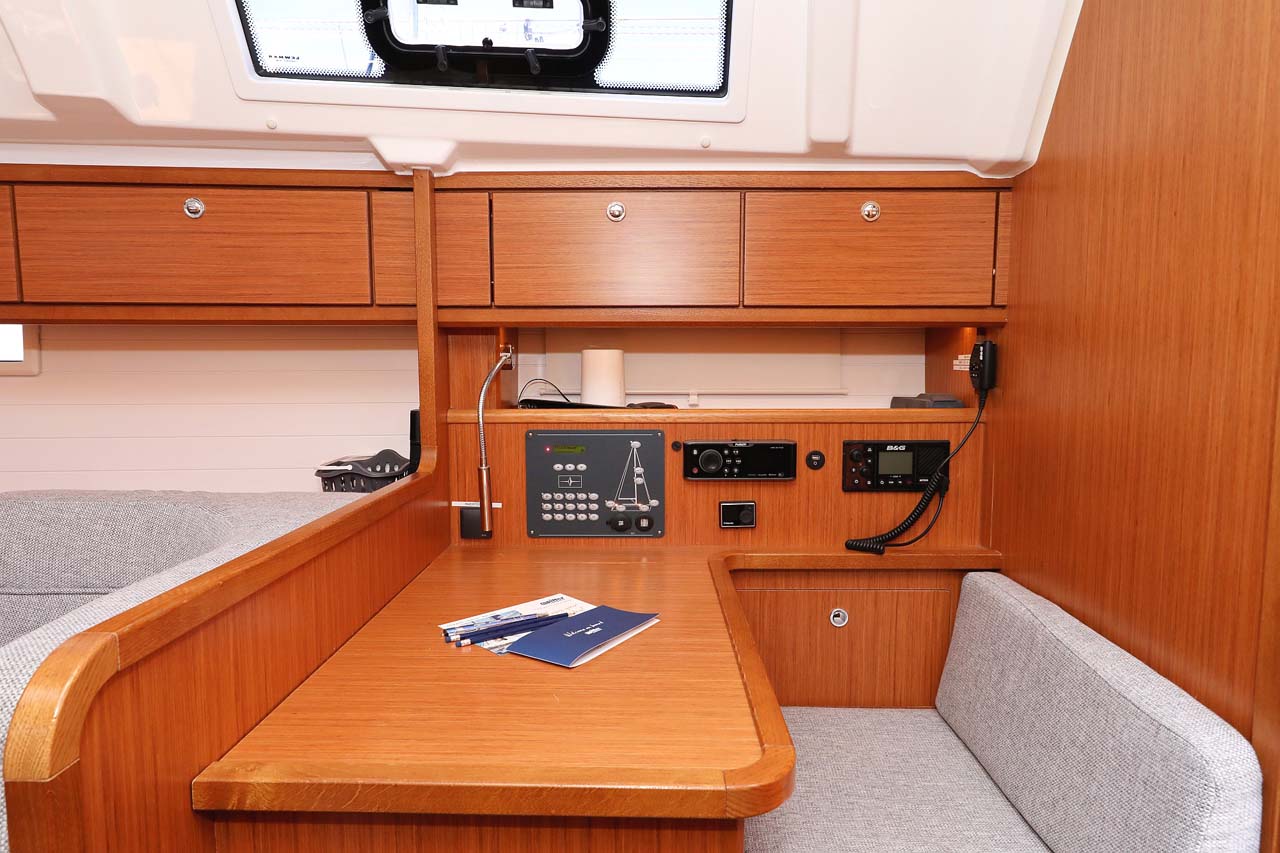 Photo #18 - Bavaria Cruiser 41 Style (Madrugada) en Murter - 31431