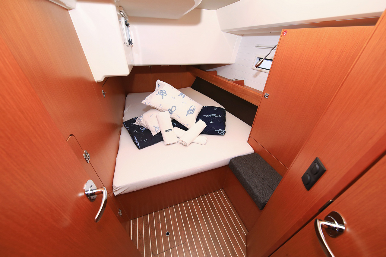 Photo #27 - Bavaria Cruiser 46 - 4 cab. (Kneginja) in Biograd - 31441