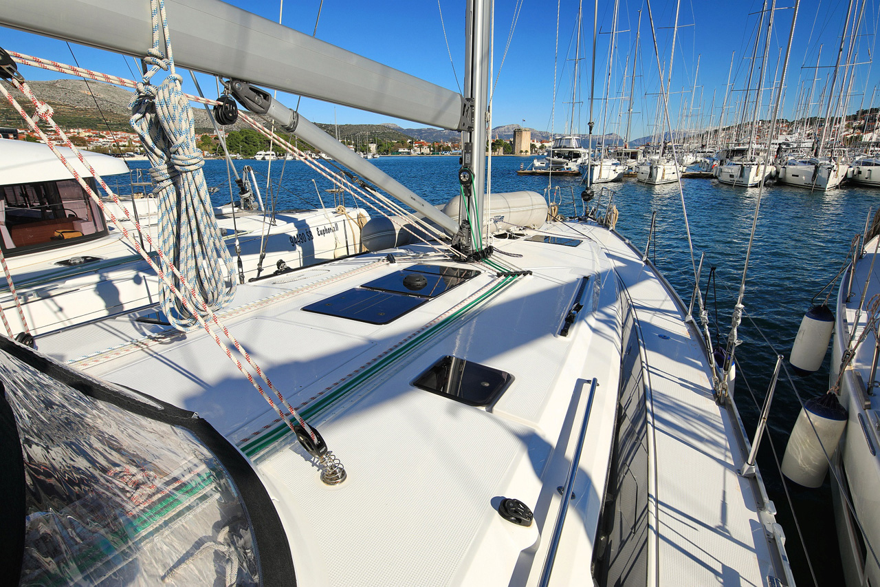 Photo #4 - Bavaria Cruiser 46 - 4 cab. (Saphir) en Trogir - 31442